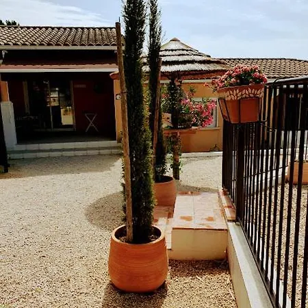 De L'hacienda 5 * Alès